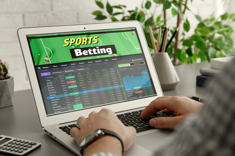 Man on sports betting comparison site